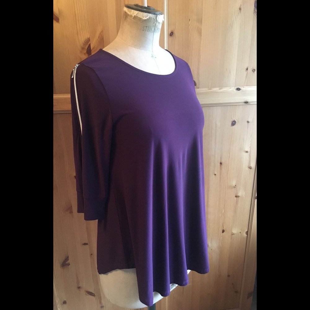Purple 3/4 Sleeve Top with Silver Zipper Detail Size M